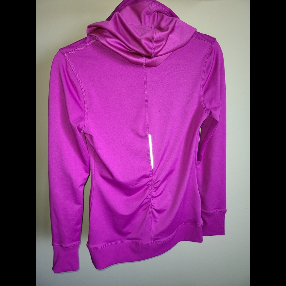 RBX Pull over - Picture 2 of 4